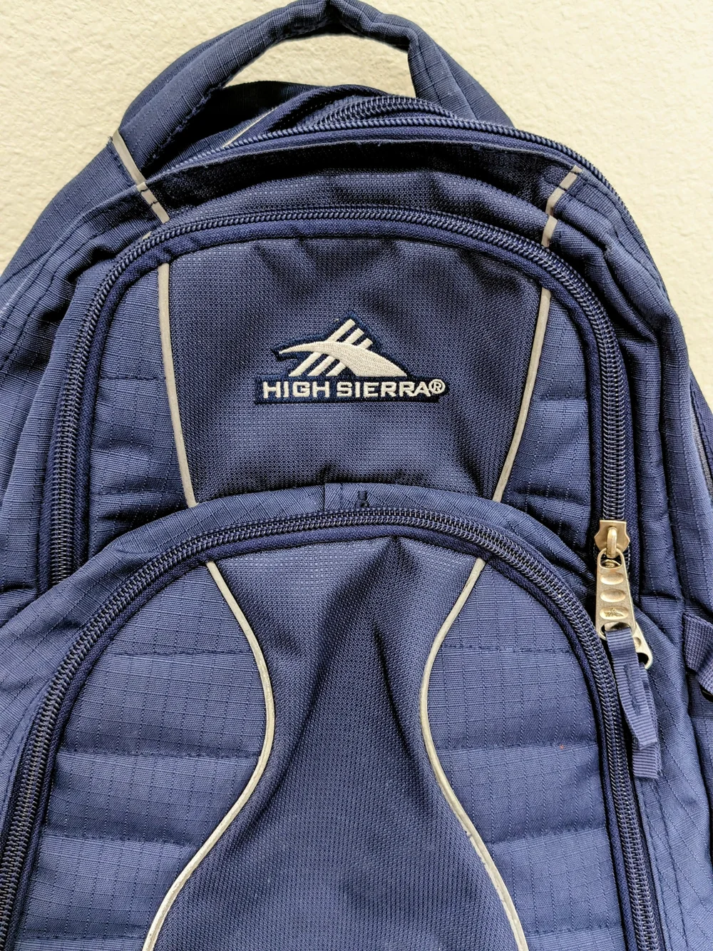 High Sierra Kids/Teens Dark Blue Backpack with Contrast Piping